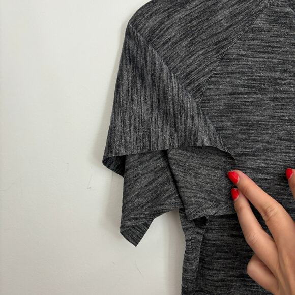 lululemon &Go Take-Off Tee Heathered Black Flutter-Sleeve Sz 4 Studio-to-Street - Picture 5 of 10